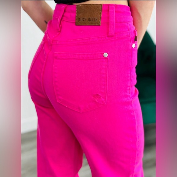 NWT - Judy Blue - Hot Pink High Waist Straight Women's Jeans - Size 13/31 - Picture 4 of 5